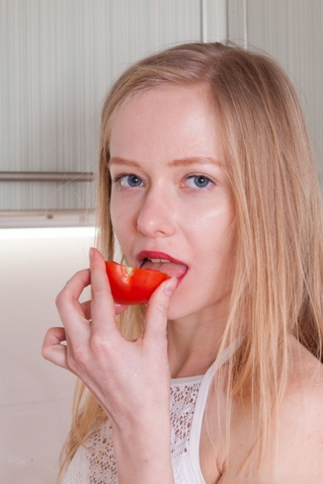 Shy adorable teen hairy pussy pics - Alexandra