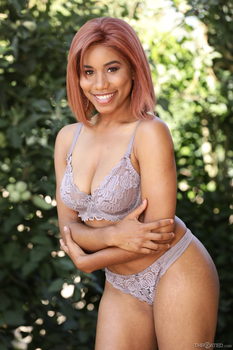 Hairy young Ebony teen pussy Jenna Foxx - 3